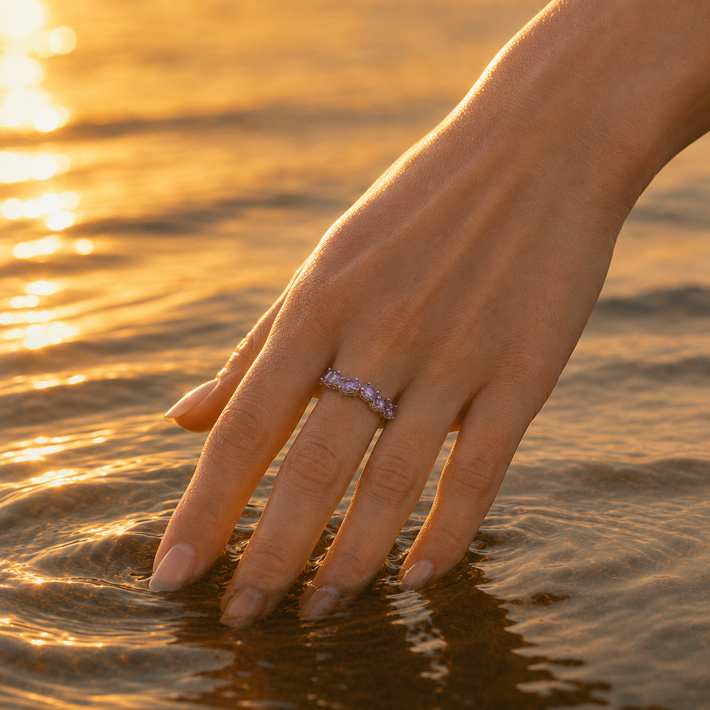 Lifestyle jewelry image