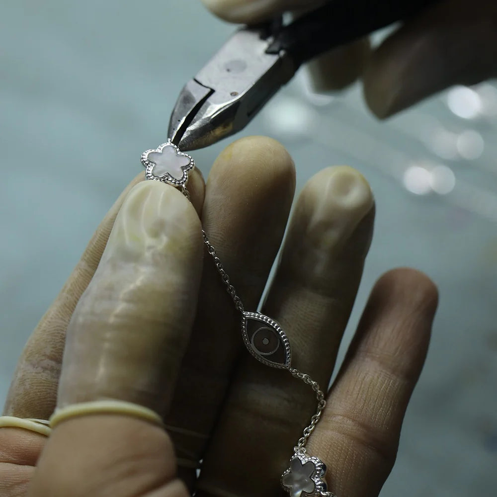 Leo Heartfelt Abundance Mother of Pearl Heart Gold Necklace