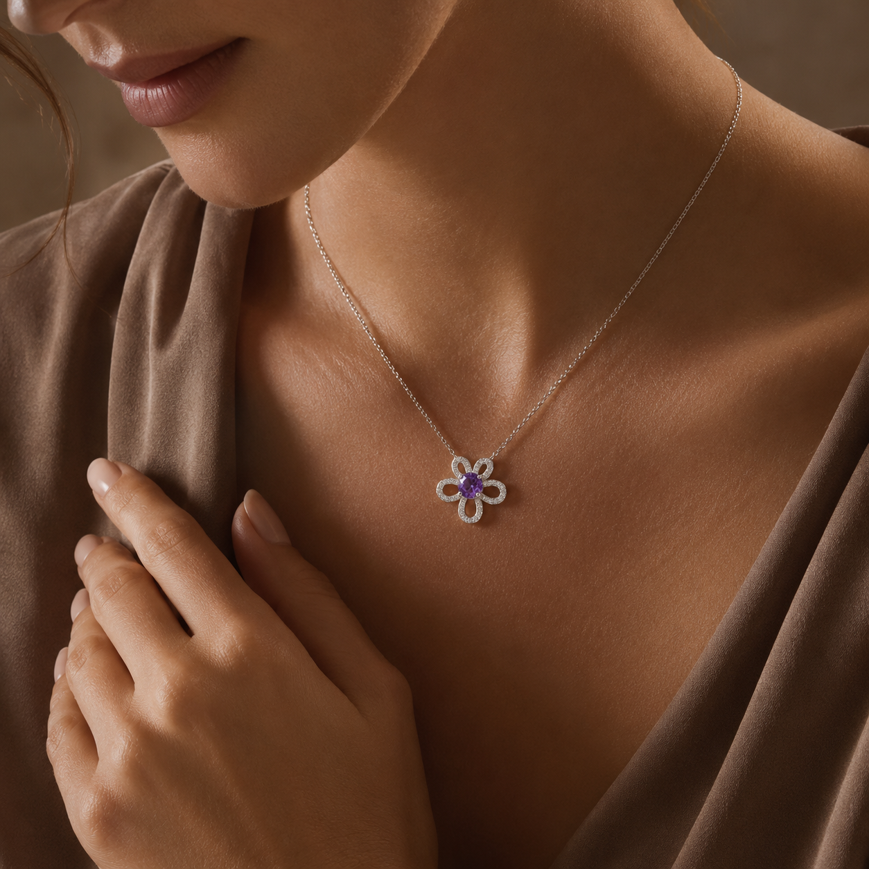 HEART OF LAND Natural Gemstone Clover Necklace in S925 Sterling Silver – Fourfold Light