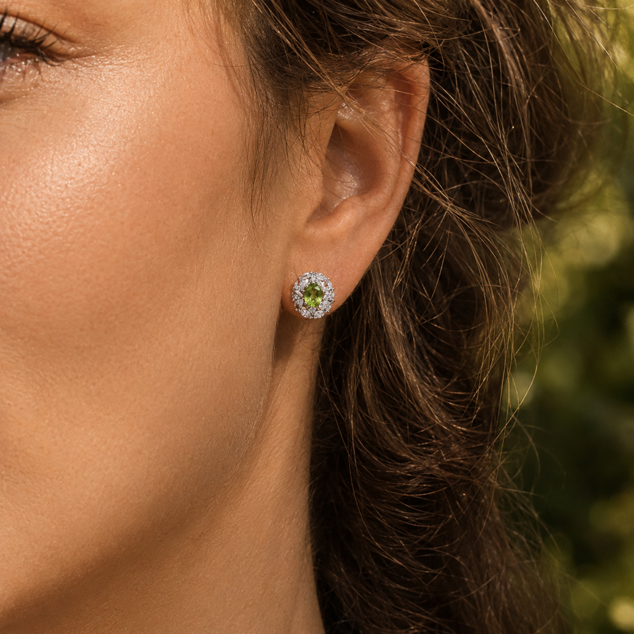 HEART OF LAND Natural Gemstone Halo Stud Earrings in S925 Sterling Silver – Clear Horizon